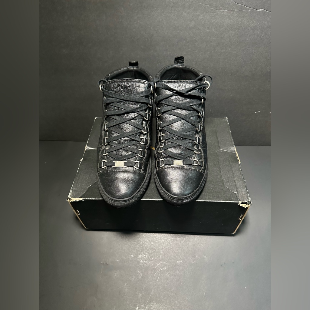 Balenciaga Arena